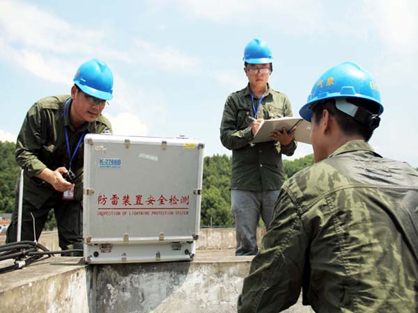 學校樓頂避雷針檢測